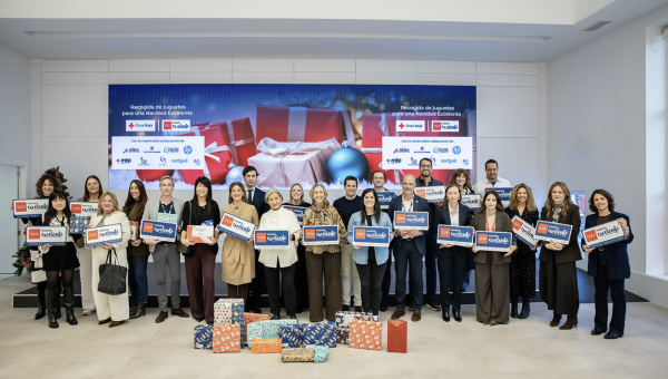 Madrid Capital Mundial joins the charity campaign ‘Juguetes por una Navidad Excelente’ (Toys for a Wonderful Christmas) alongside Madrid Excelente and the Red Cross.